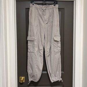 Abercrombie & Fitch taupe wide leg cargo pants M